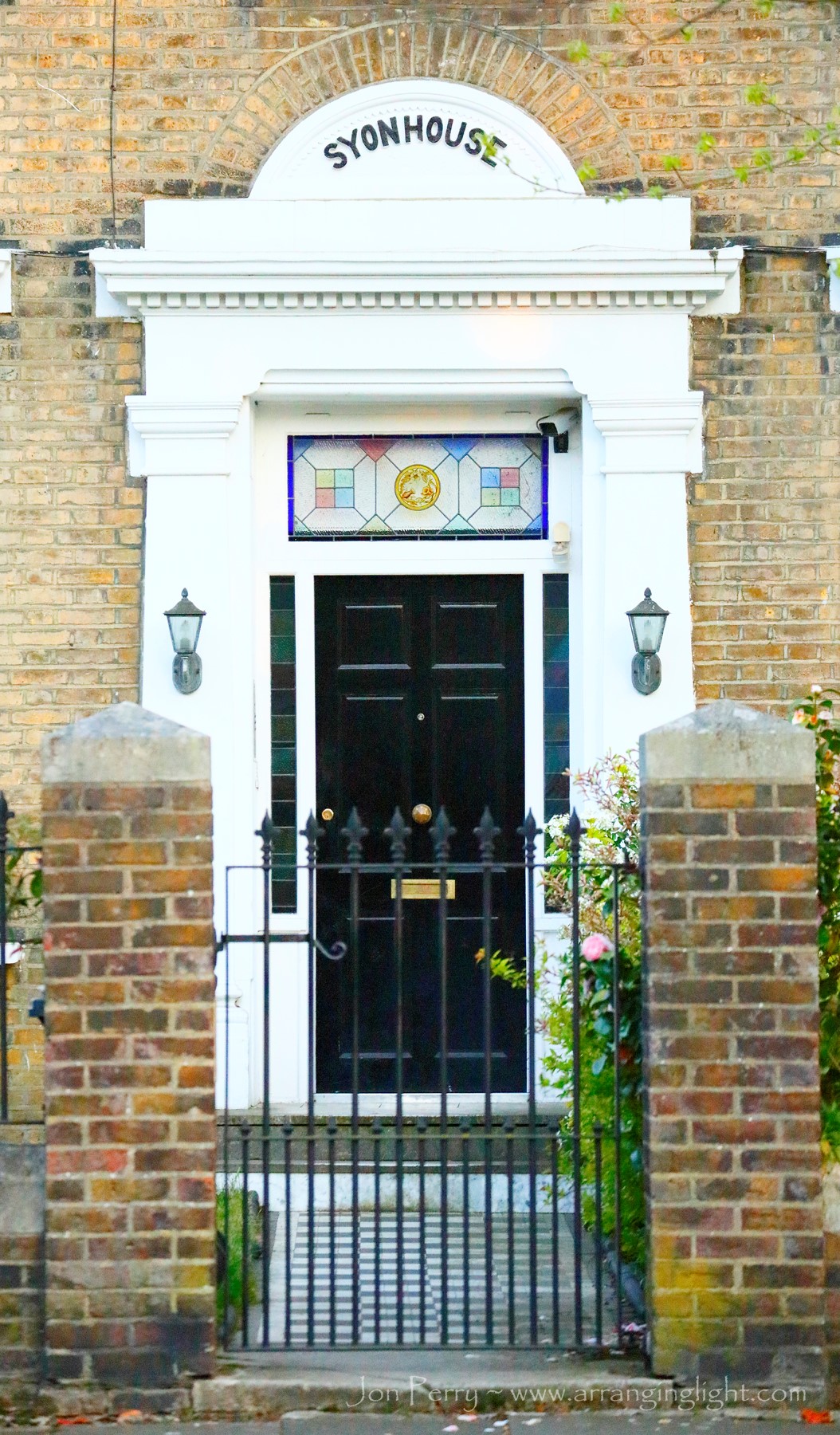 _B5A2974RES1800 Syon House, © Jon Perry, 11-4-17 zaz